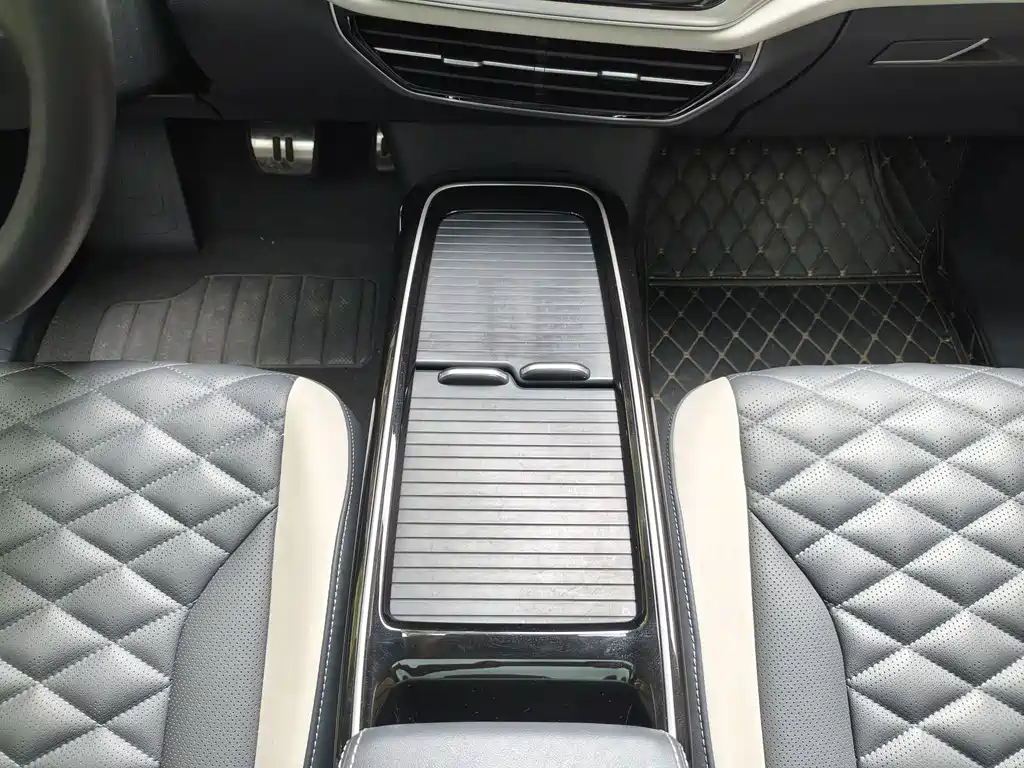 Volkswagen ID.6 Crozz — миниатюра 17
