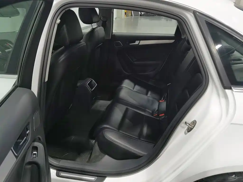 Audi A4L — миниатюра 15