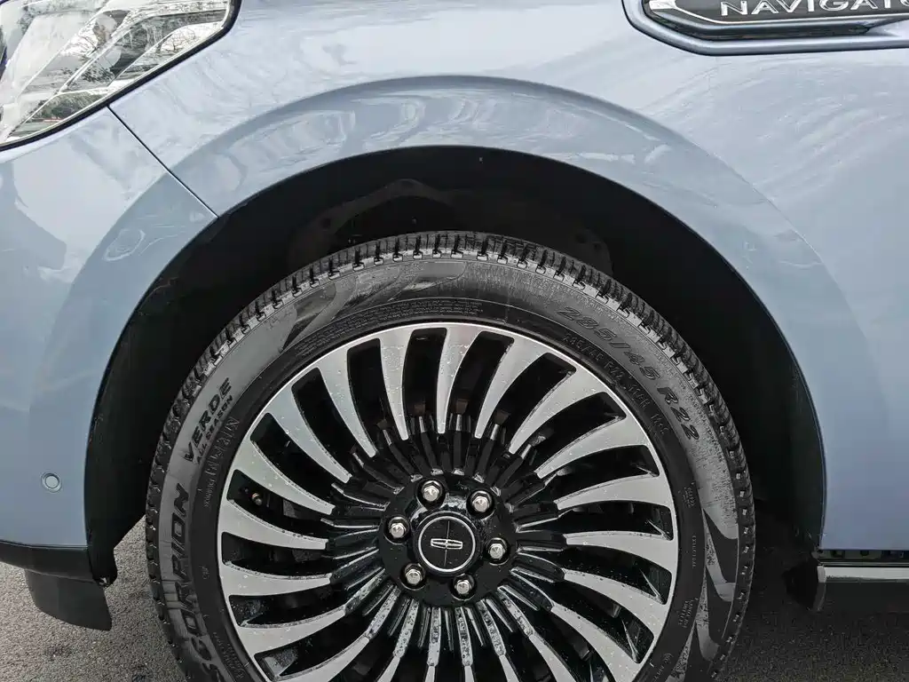 Lincoln Navigator — миниатюра 6