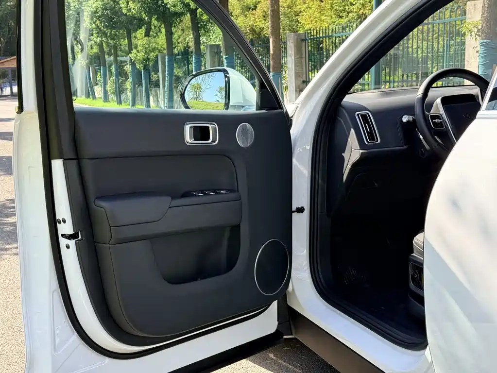 Li Auto Li L7 — миниатюра 9