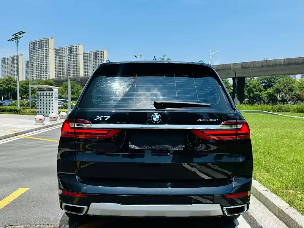 BMW X7 — миниатюра 6