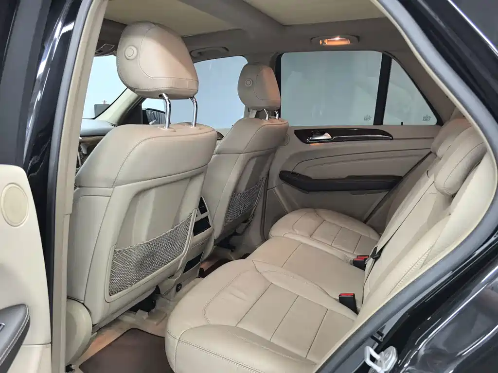 Mercedes-Benz M-Class — миниатюра 6