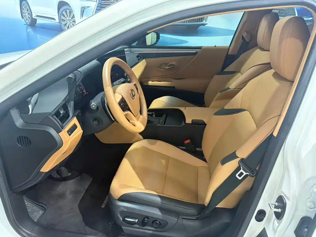 Lexus ES — миниатюра 4