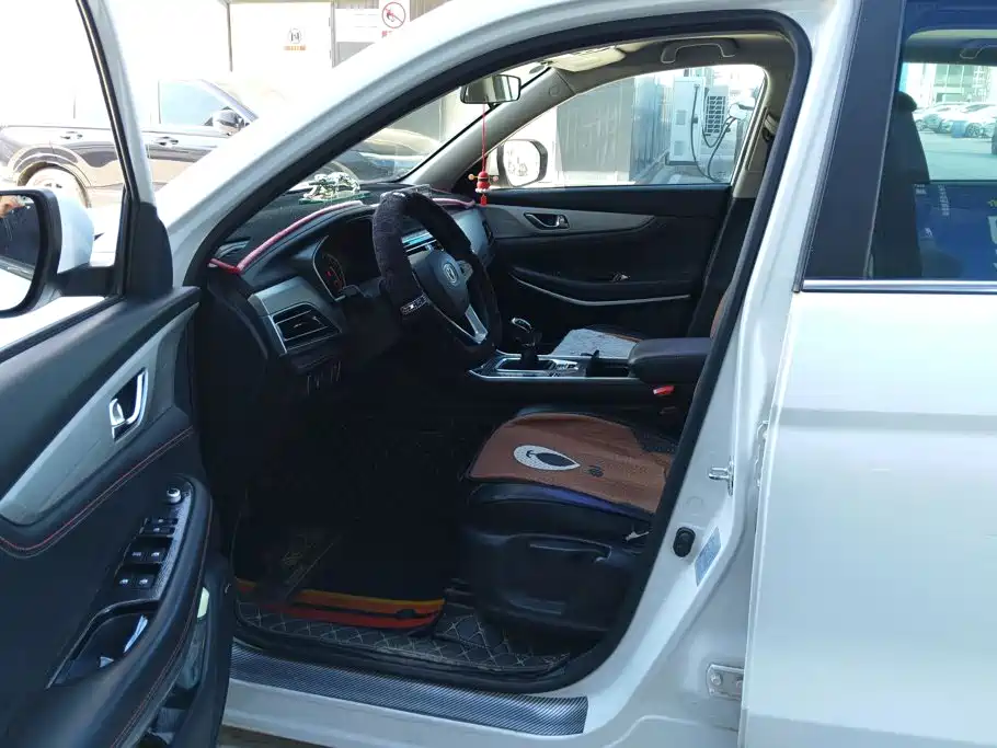 Changan CS75 — миниатюра 9