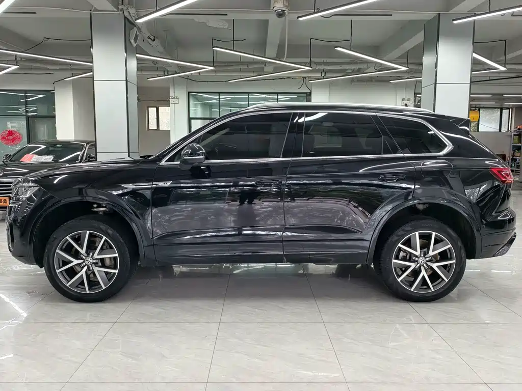 Volkswagen Touareg — миниатюра 7