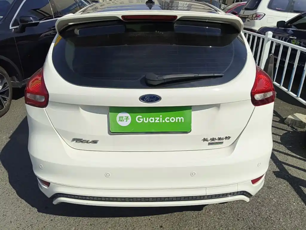 Ford Focus — миниатюра 6