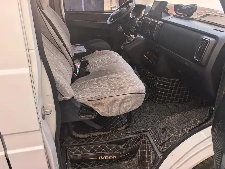 IVECO Daily — миниатюра 8