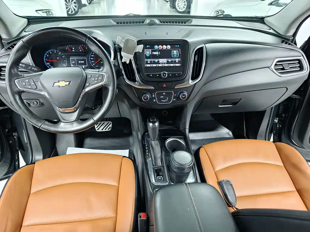 Chevrolet Equinox — миниатюра 7