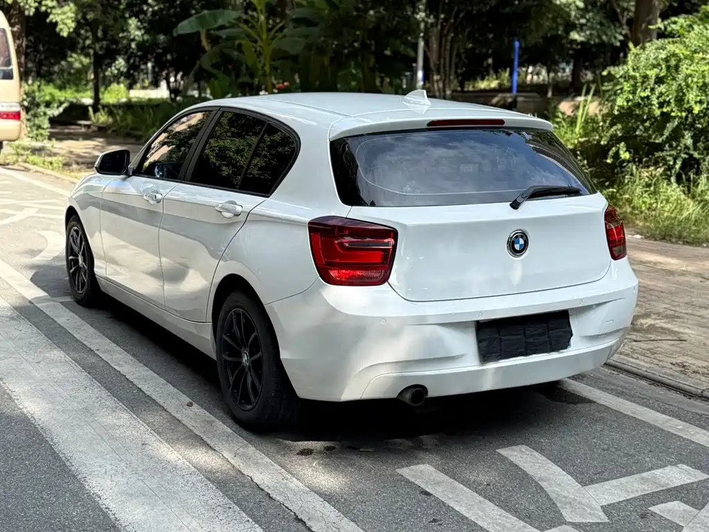 BMW 1 Series (Import) — миниатюра 9