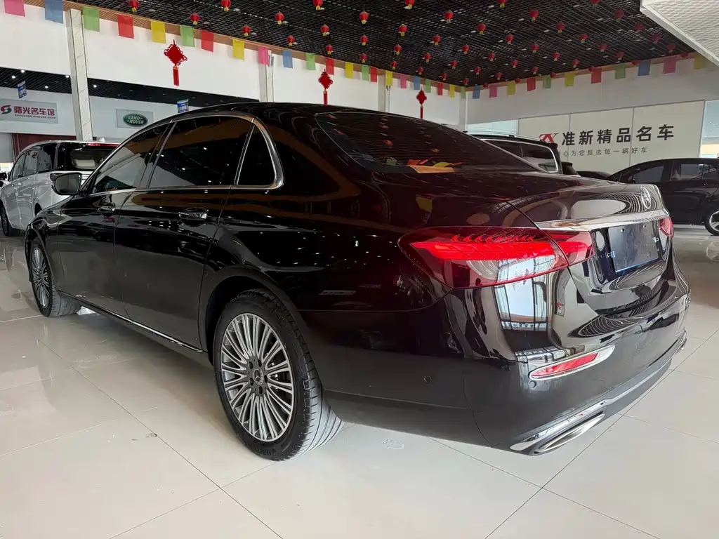 Mercedes-Benz E-Class — миниатюра 15
