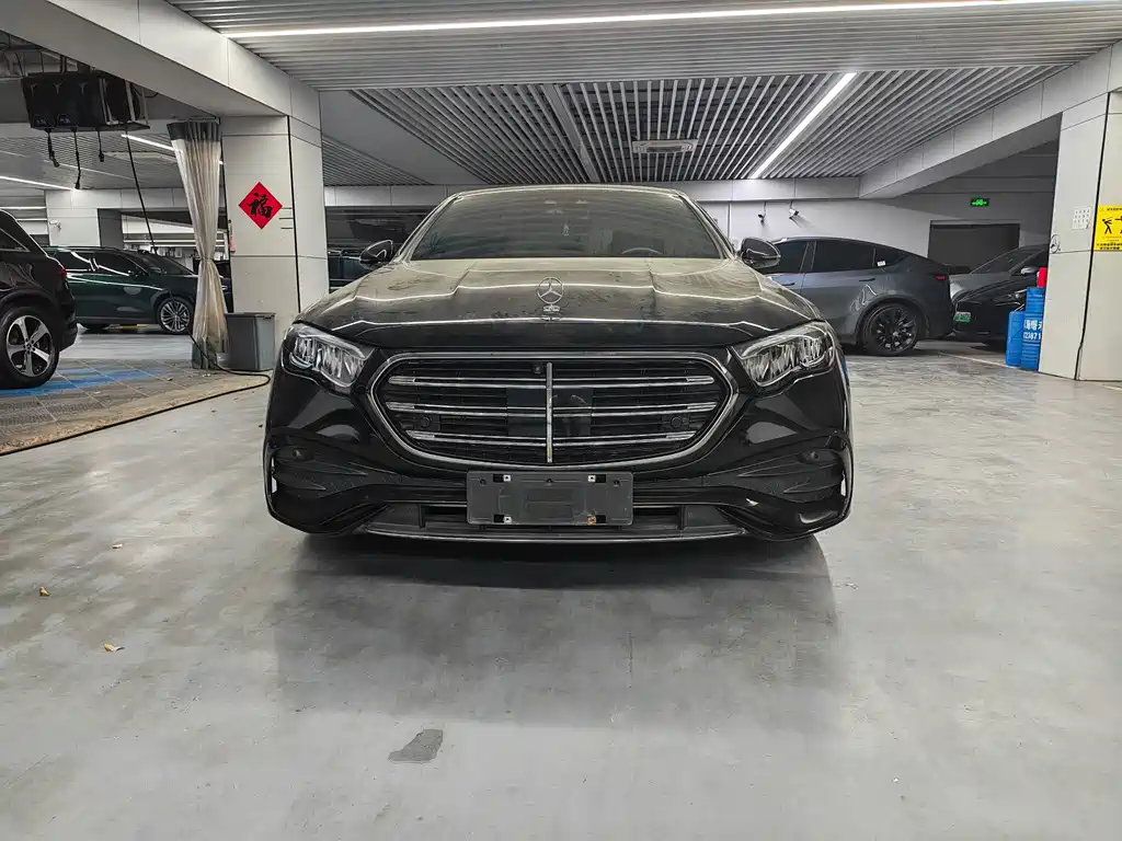 Mercedes-Benz E-Class — миниатюра 2