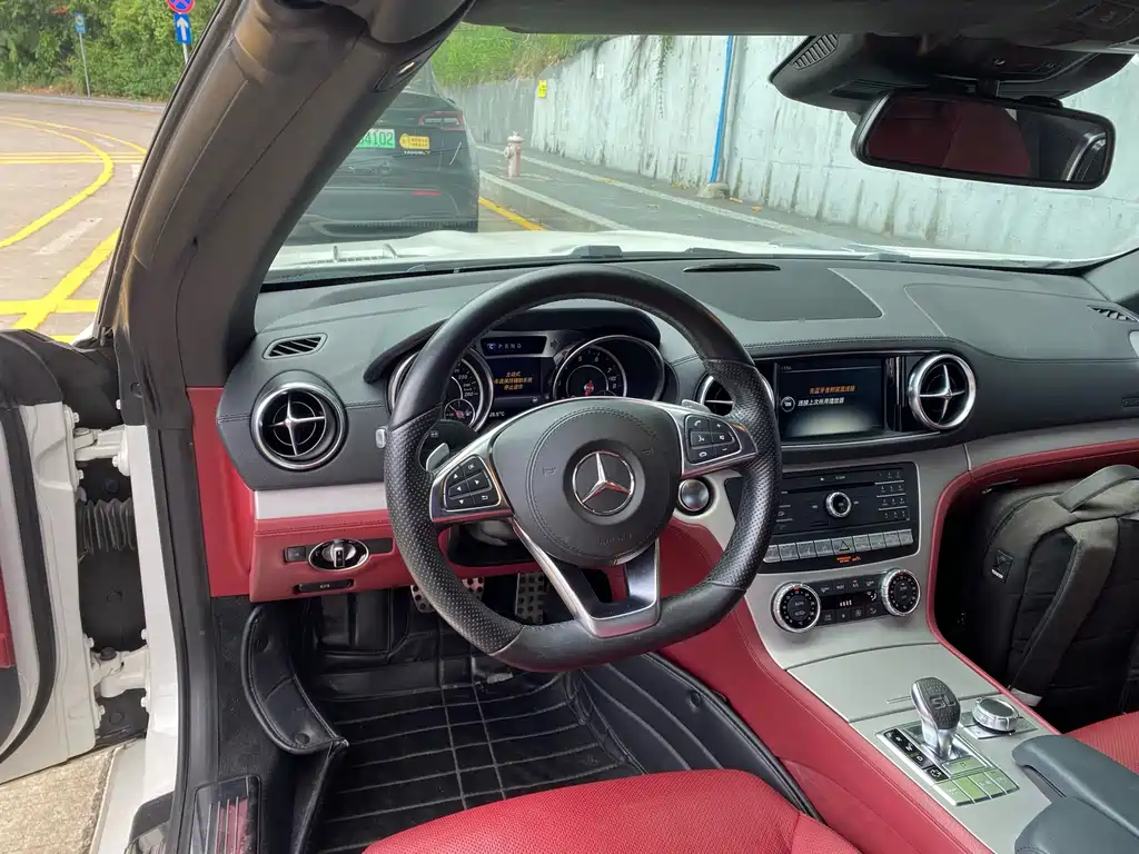 Mercedes-Benz SL-Class — миниатюра 6