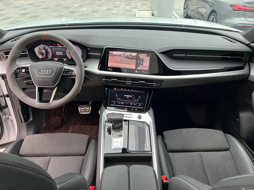 Audi Q6 — миниатюра 10