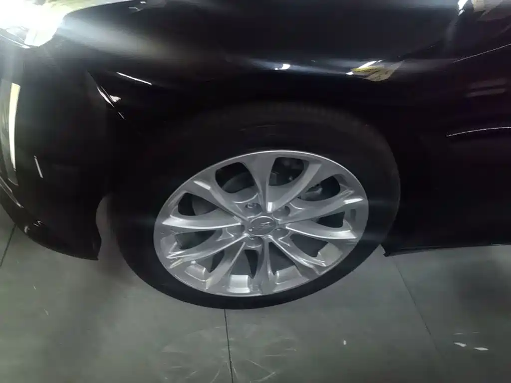 Cadillac CT5 — миниатюра 23