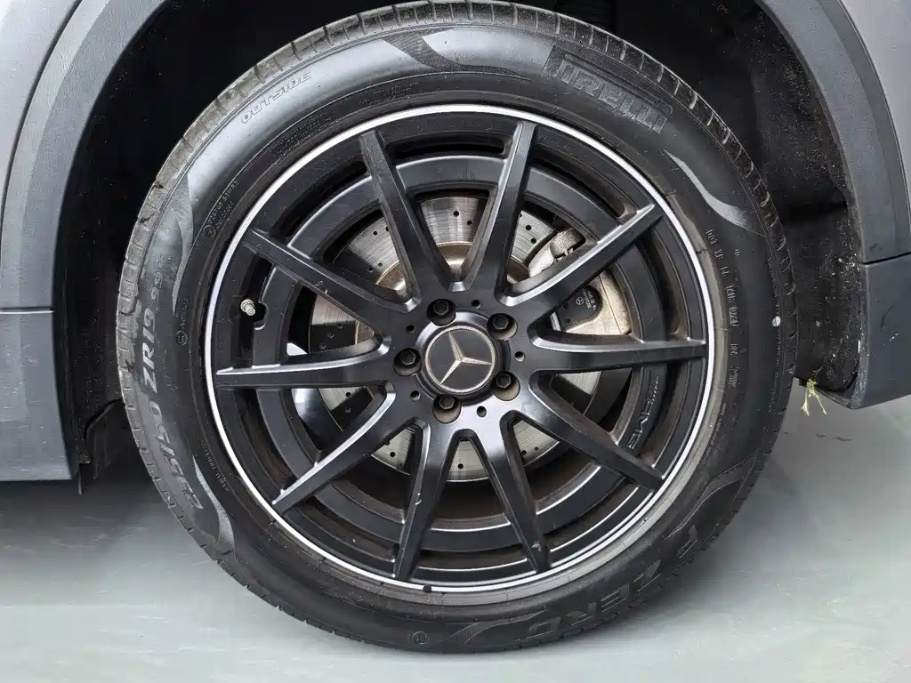 Mercedes-Benz GLA AMG — миниатюра 9