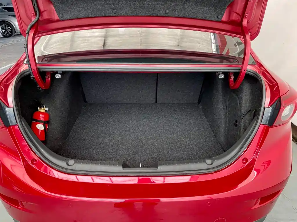 Mazda 3 Axela — миниатюра 16