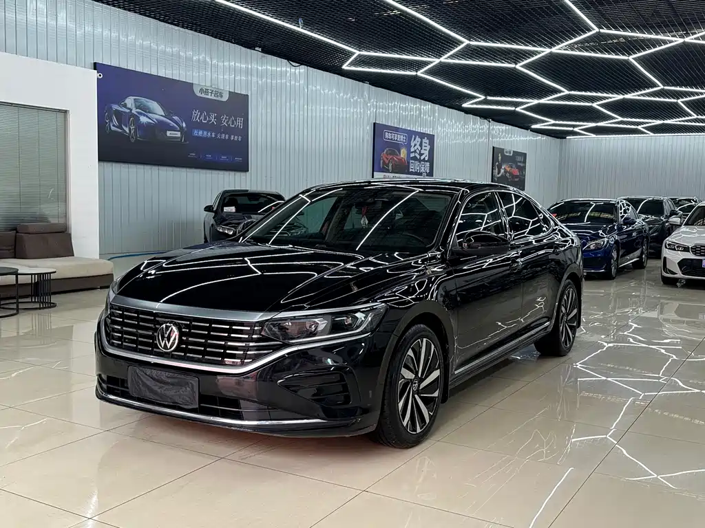 Volkswagen Passat 2023