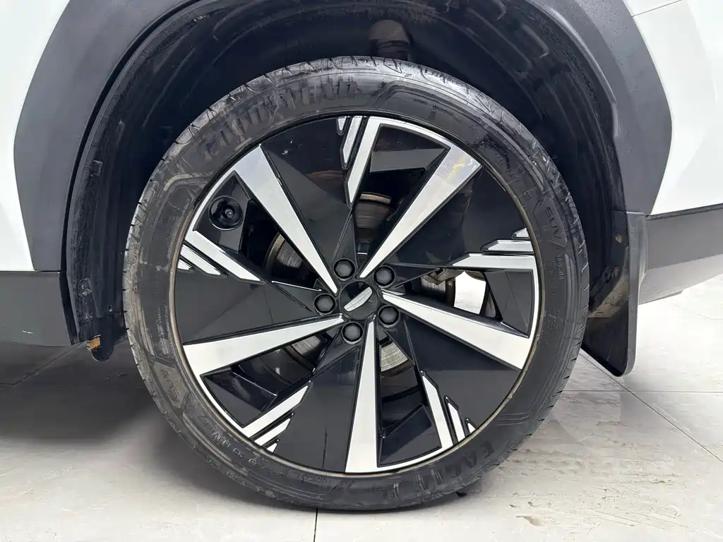 GEELY AUTOMOBILE BOYUE L