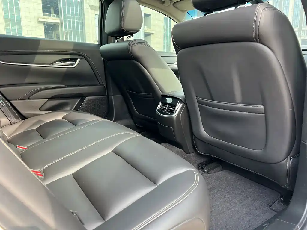 Cadillac XTS — миниатюра 14