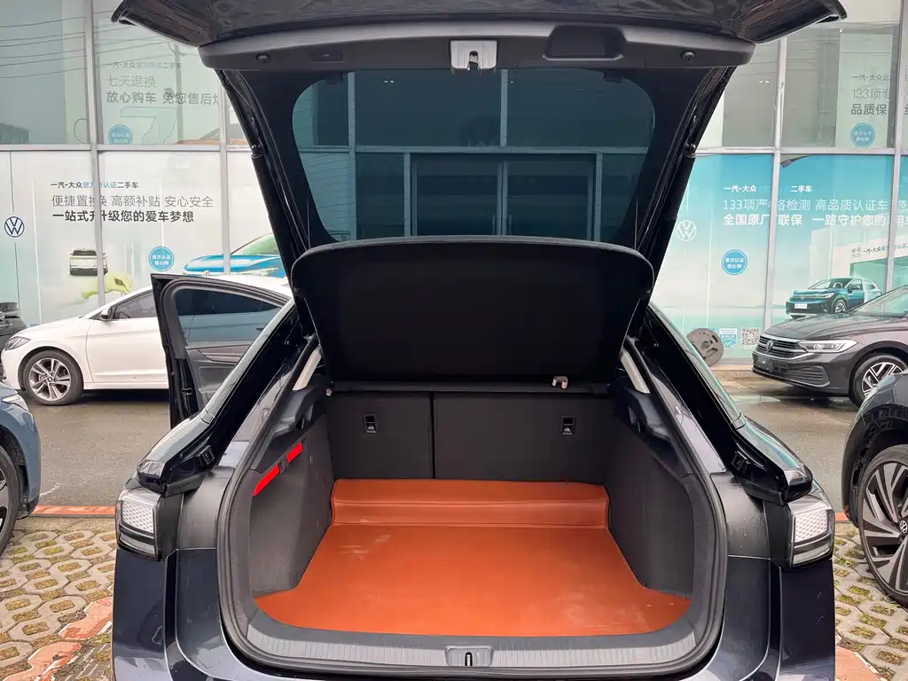 VOLKSWAGEN ID.7 VIZZION