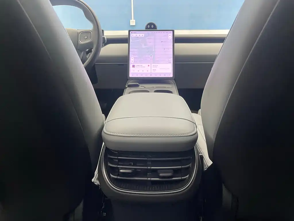 NIO ET5T — миниатюра 18