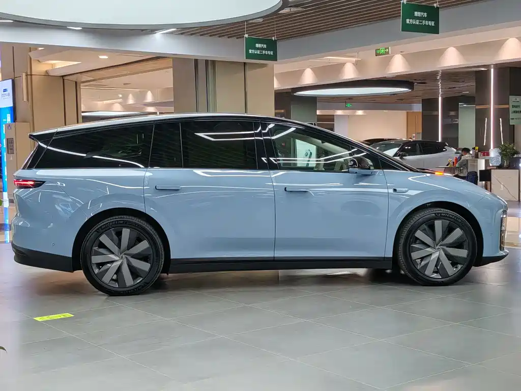 Li Auto Li i8 — миниатюра 4
