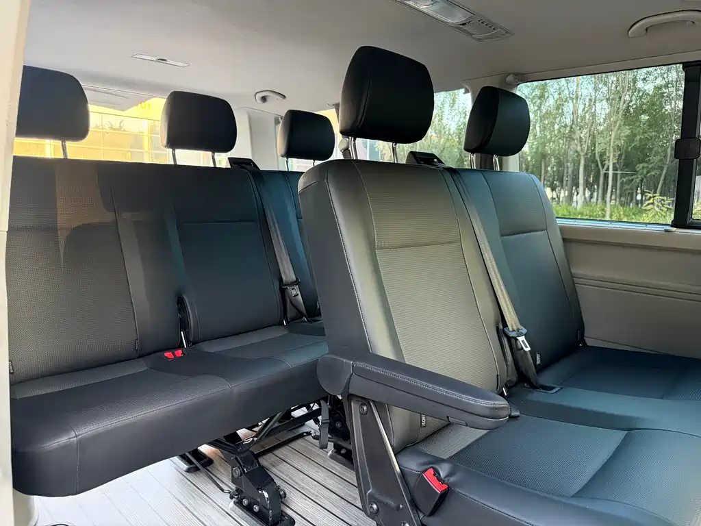 Volkswagen Caravelle — миниатюра 15