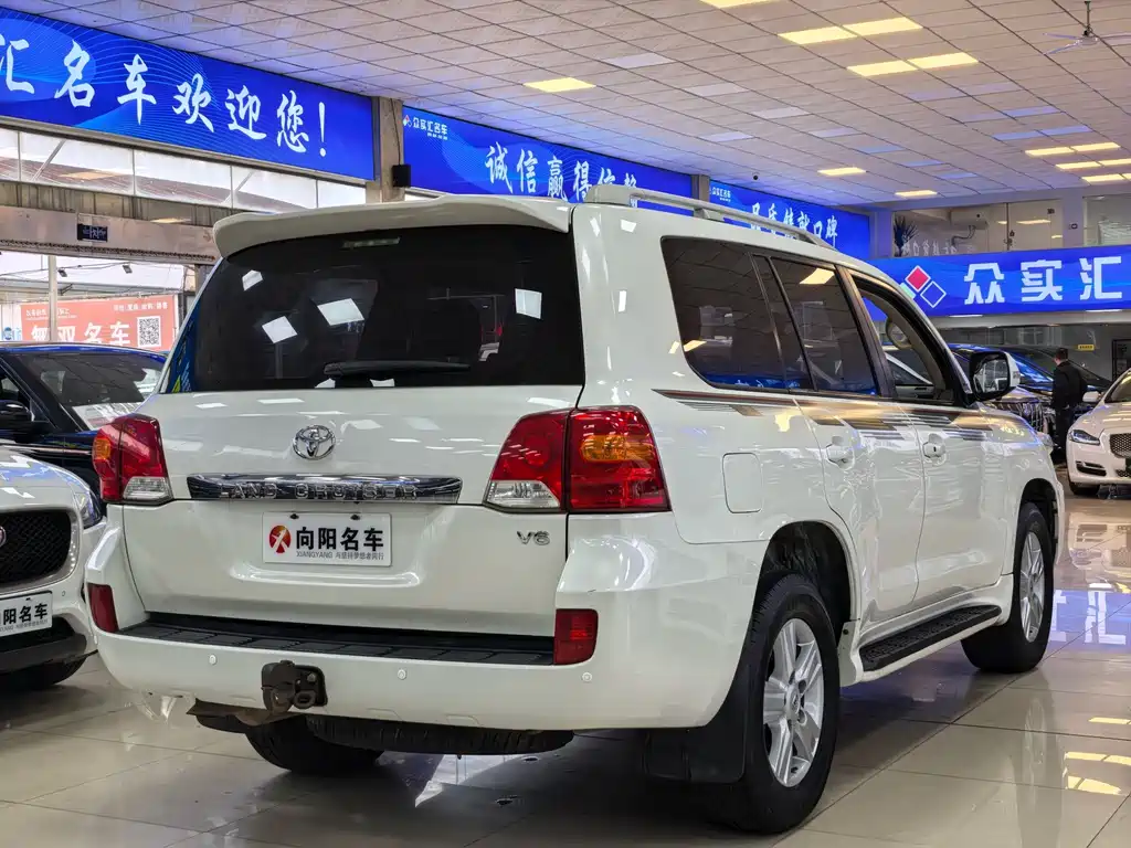 Toyota Land Cruiser — миниатюра 6