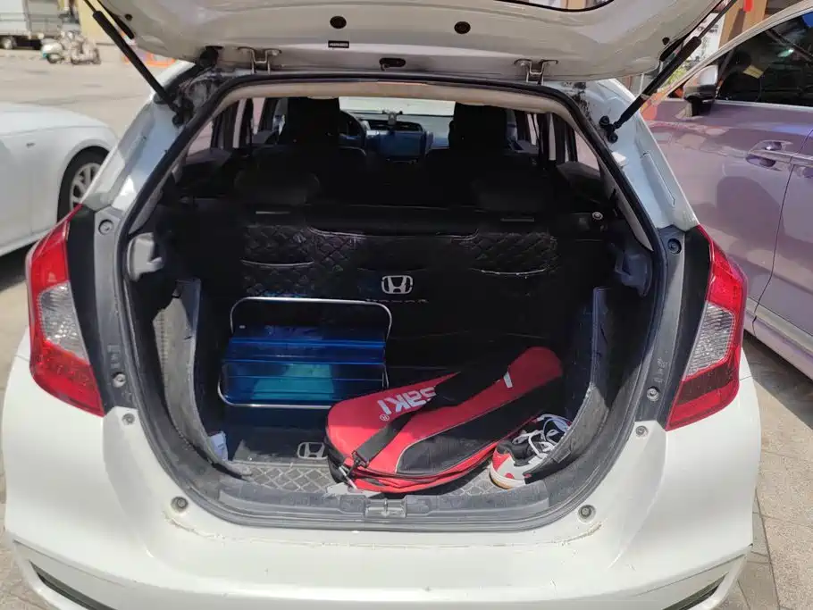 Honda Fit — миниатюра 4