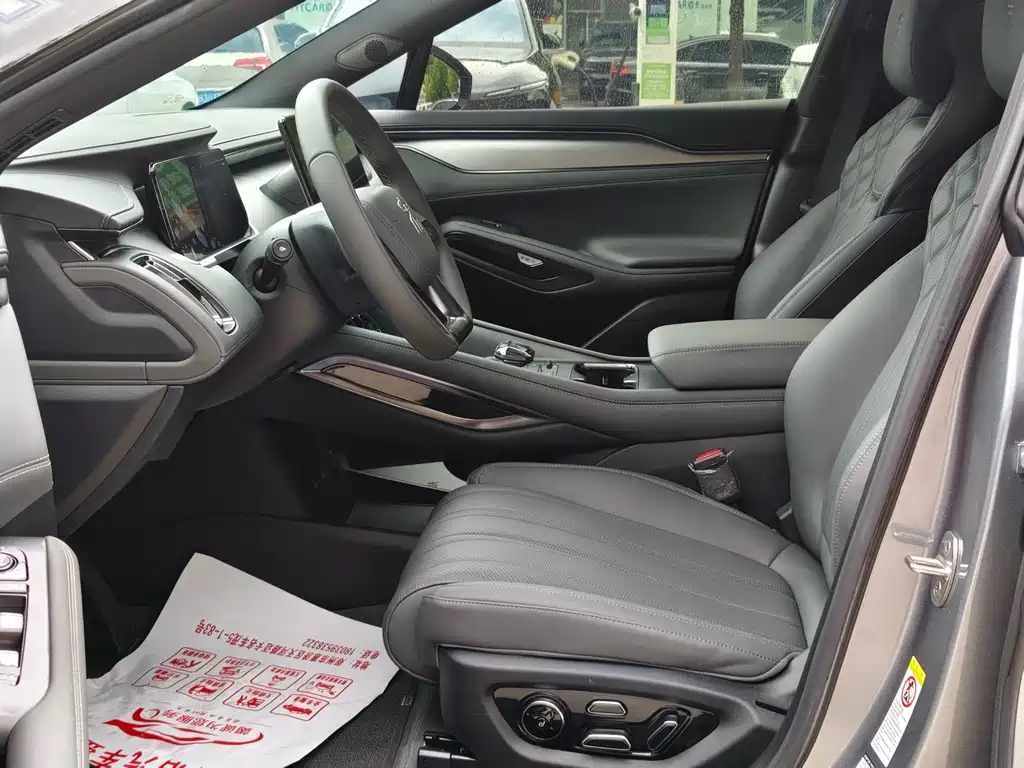 BYD L EV — миниатюра 15
