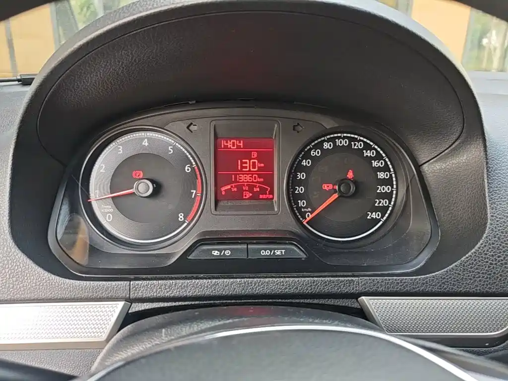 Volkswagen Jetta — миниатюра 12