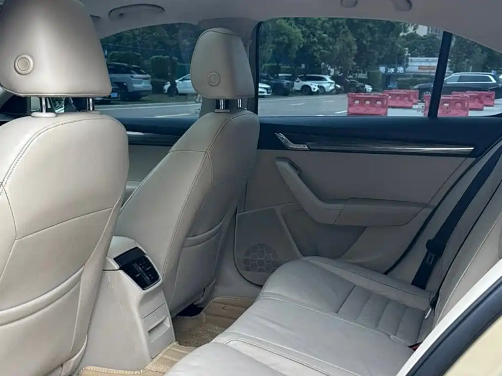 Skoda Octavia — миниатюра 6