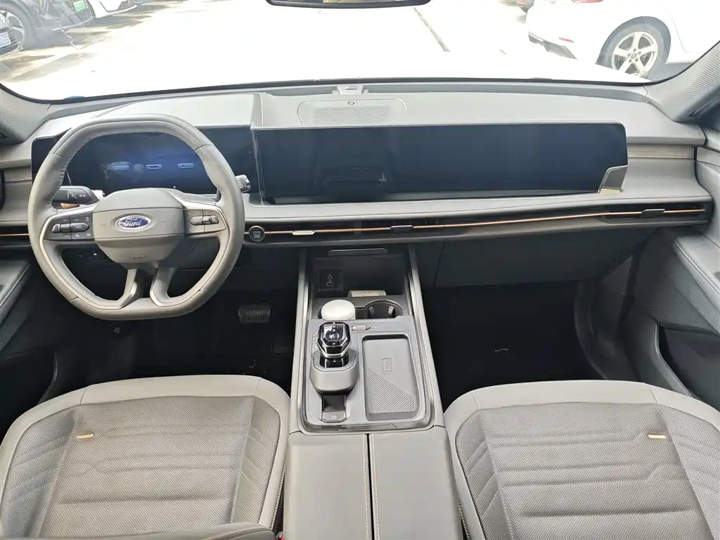 Ford Edge — миниатюра 7