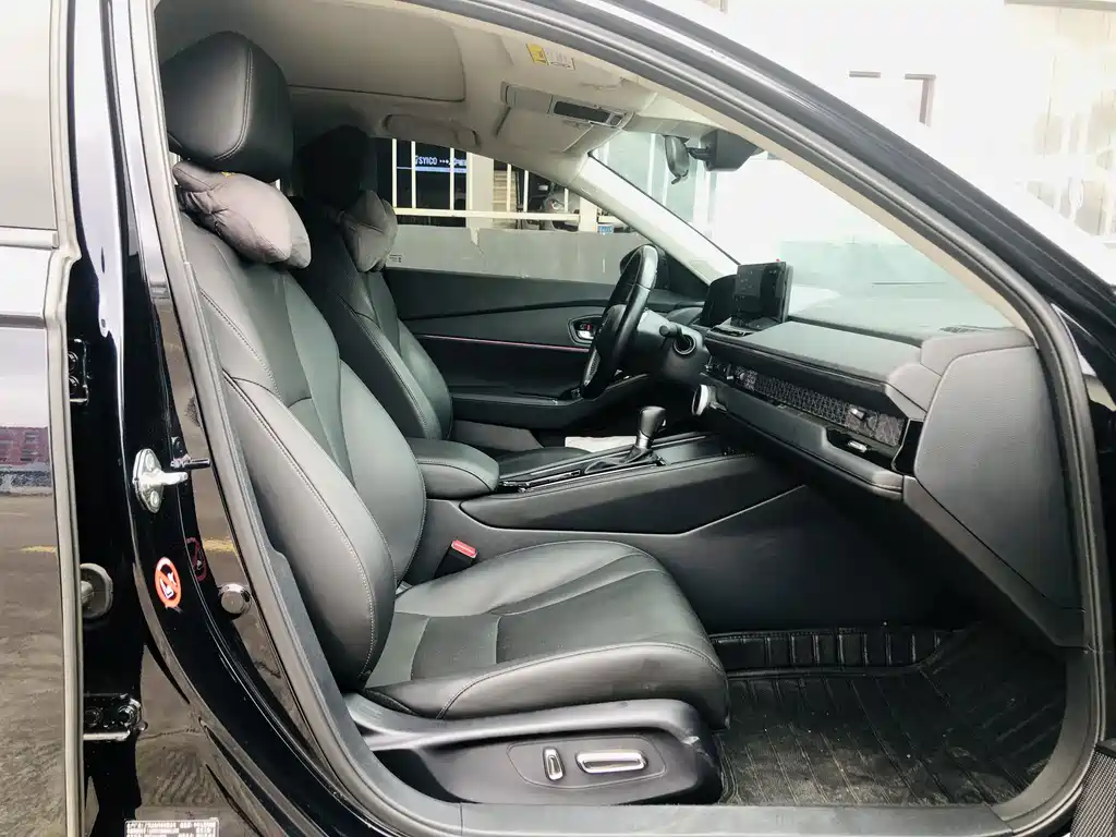 Honda Accord — миниатюра 11