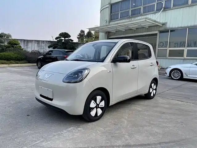 WULING AUTOMOBILE HONGGUANG MINIEV 2025