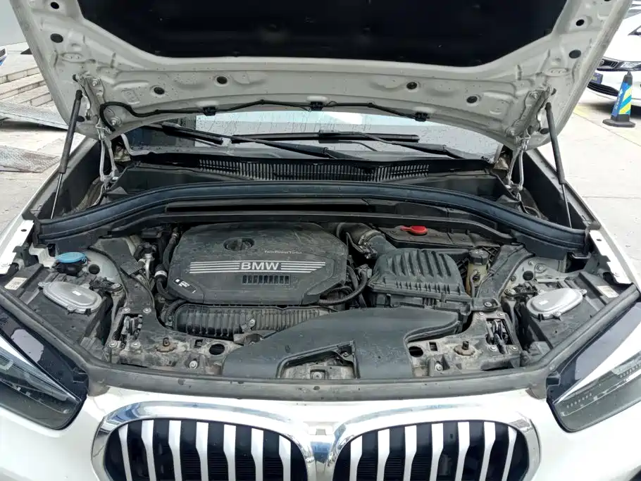 BMW X1 — миниатюра 10