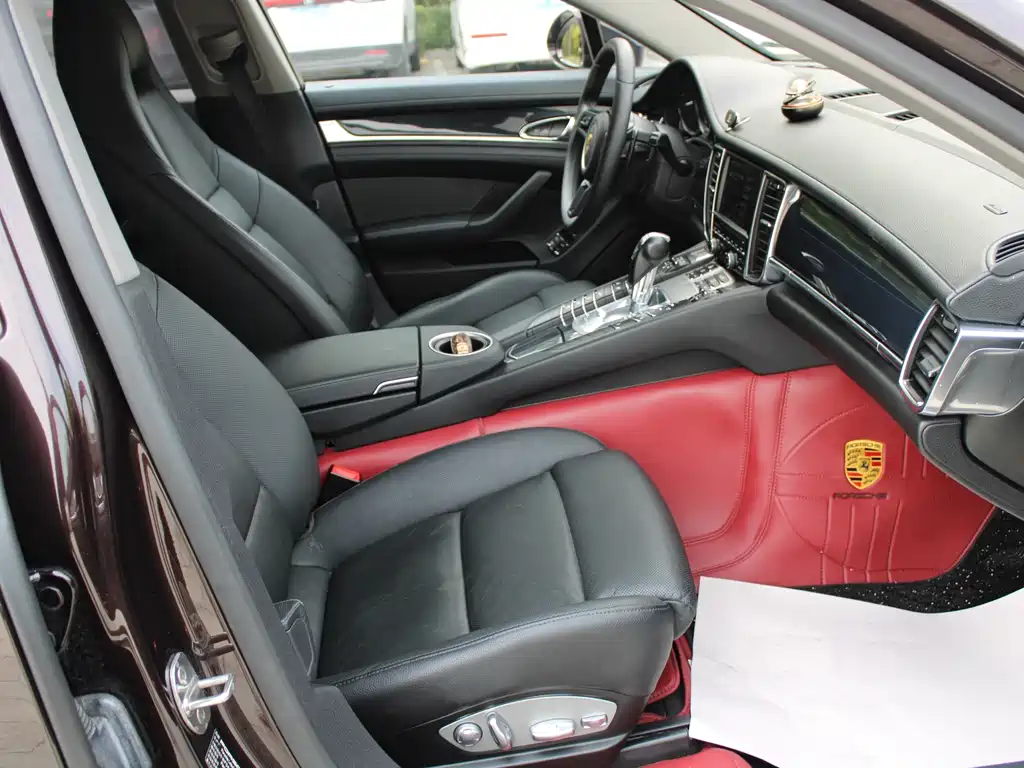 Porsche Panamera — миниатюра 16