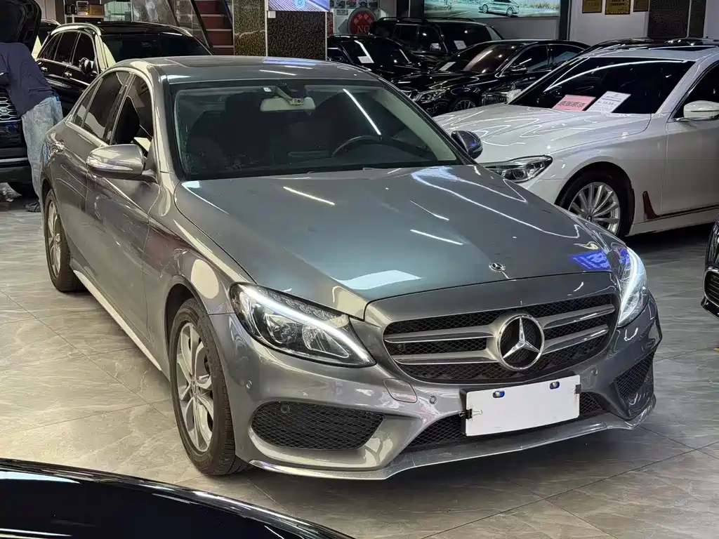 Mercedes-Benz C-Class — миниатюра 3