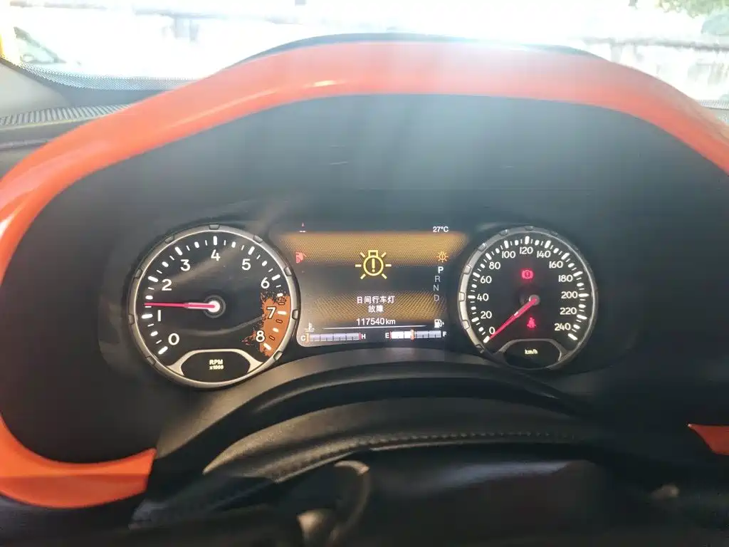 Jeep Renegade — миниатюра 7