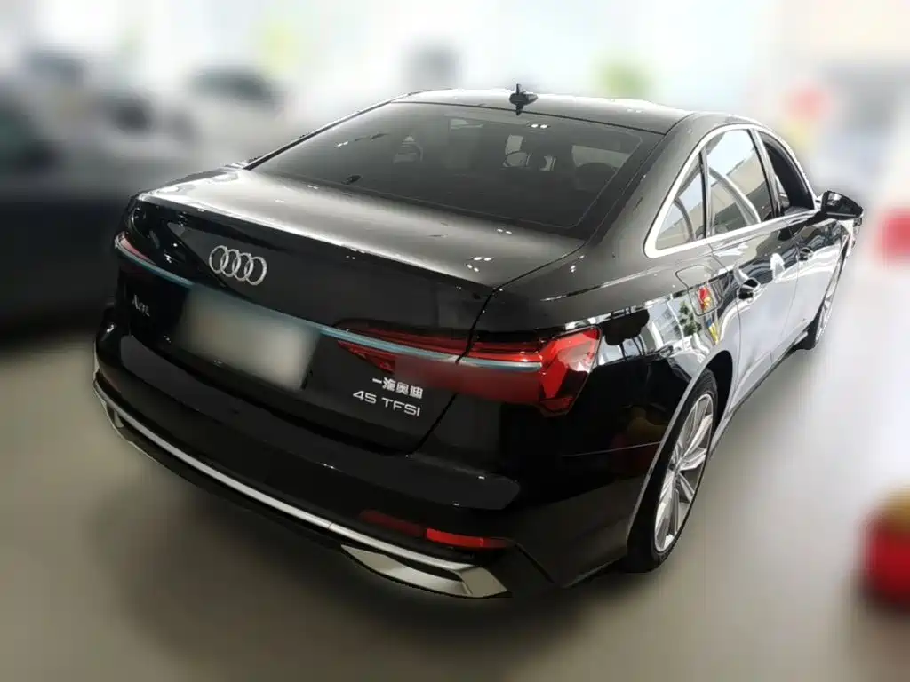 Audi A6L — миниатюра 10