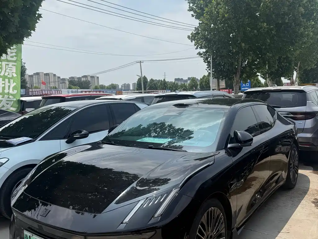 2025 Lynk & Co 10 - zdjęcie 1 z 7
