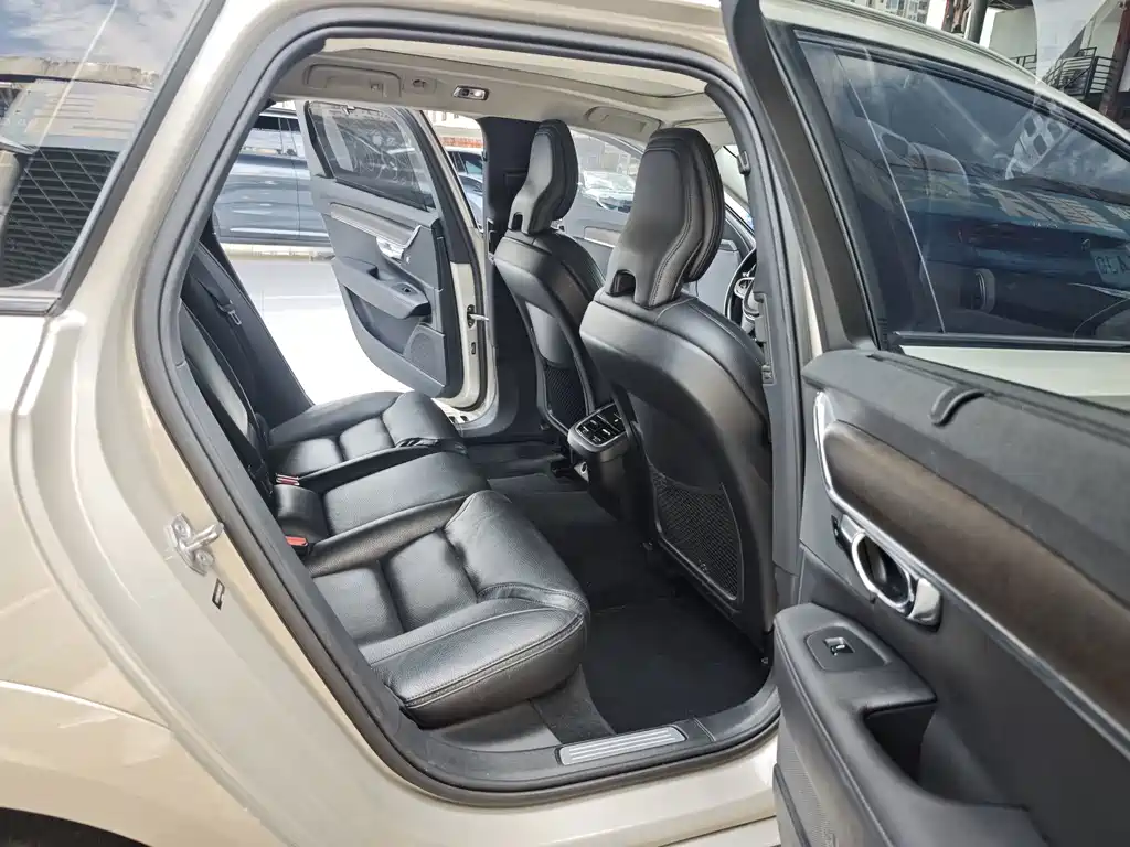 Volvo V90 — миниатюра 14
