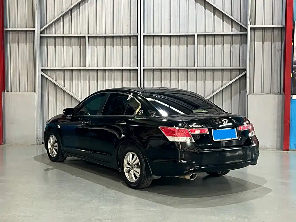 Honda Accord — миниатюра 9