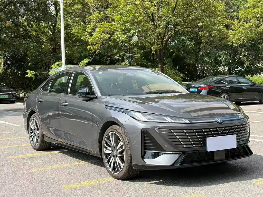 Changan Eado — миниатюра 3