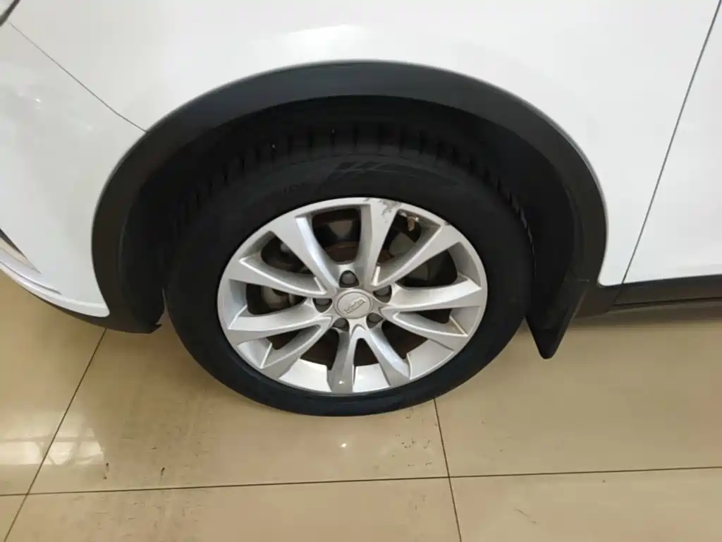 Geely Emgrand GS — миниатюра 23