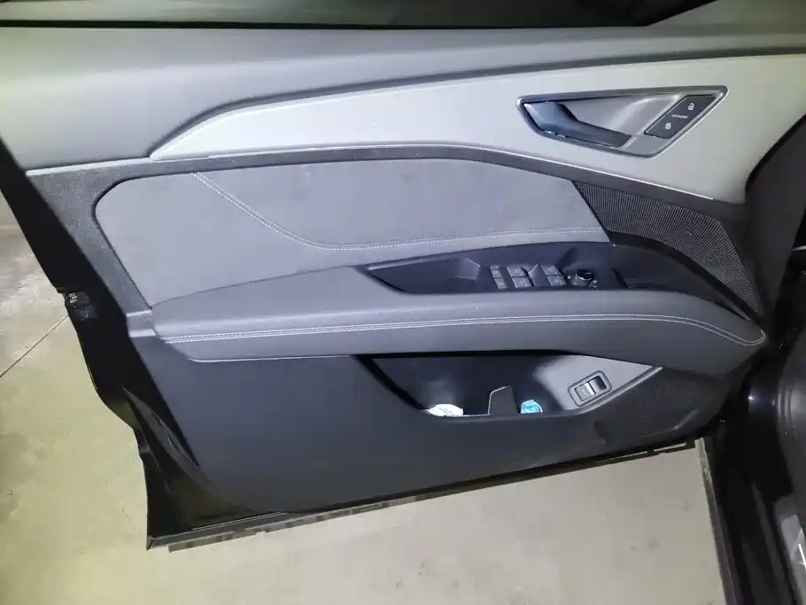 Audi Q5 e-tron 2023 40 e-tron