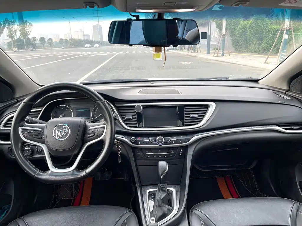 Buick Excelle — миниатюра 5