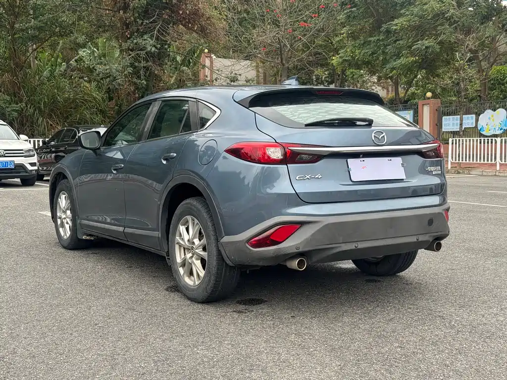 MAZDA CX 4