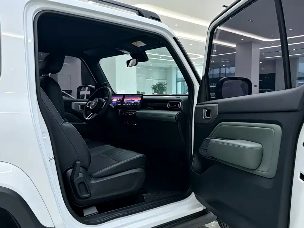Baojun Yueye — миниатюра 4