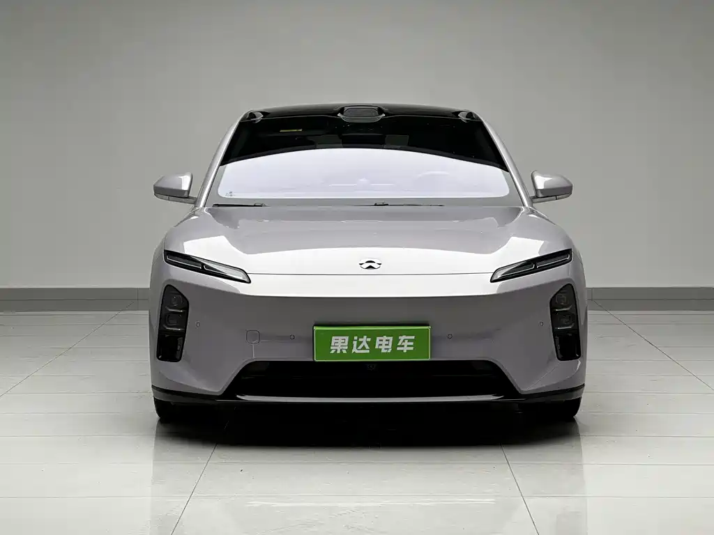 NIO ET5 — миниатюра 2